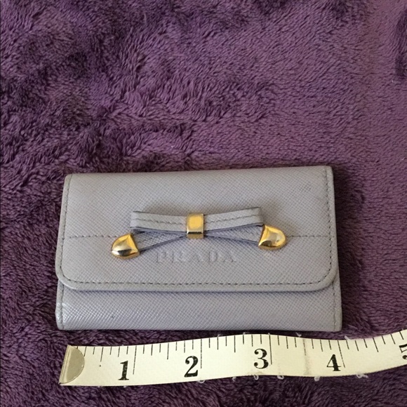 Authentic Prada Saffiano Ribbone Motif  Leather 5 Key Holder - Picture 11 of 13